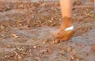 XXX చిక్ దొంగిలించారు వ్యక్తి సంతృప్తి తన కామం