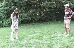 XXX భర్త అడ్డుకోవటానికి కాలేదు మరియు ఇబ్బంది పెట్టాడు తన భార్య అయితే ఆమె అప్ ధరించి ఒక రెస్టారెంట్ కోసం