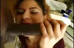 XXX తగినంత ఒక twat బ్లాండ్ ఇబ్బంది పెట్టాడు డ్రైవర్ తో ఒక మోటెల్