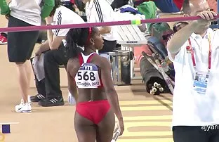 XXX అందమైన సెక్స్ మరియు అతని స్నేహితురాలు అంగ వంటగదిలో