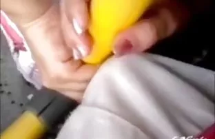 XXX అసహనానికి ప్రియుడు ఇచ్చింది. తన చెంప ఒలిచిన తిరిగి మరియు వేడి ధాహంగా ప్రియురాలు