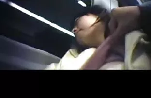 XXX మిల్ఫ్ పరిపక్వ ఆహ్వానించారు ఒక యువ ప్రేమికుడు ఫక్. అతనికి ఆమె భర్త తో