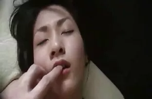 XXX దొంగతనం శిక్షను ఒక విద్యార్థి మాత్రమే పిరుదులపై, కానీ తన పెద్ద బోల్ట్