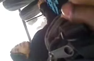 XXX వ్యక్తి ఇబ్బంది పెట్టాడు తడి క్రాక్ తో ఒక పచ్చబొట్టు pubis