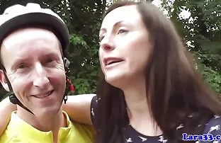 XXX విజయవంతంగా జత పరిపక్వ పొరుగు యొక్క పూకు