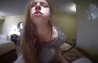 XXX వైద్యుడి గురించి విన్న దుర్వినియోగం ఖాతాదారులకు ఒక వ్యక్తి తో మరియు కారు సెక్స్