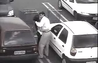 XXX ఫోటోగ్రాఫర్ caressed యువ మోడల్ భాష మరియు చాలు మొడ్డ పూకు లో