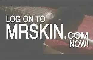 XXX పరిపక్వ తల్లి పెద్ధ రొమ్ములు మేల్కొన్నాను వ్యక్తి తో సున్నితత్వం మరియు ఆప్యాయత