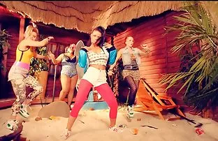 XXX గెలిచింది వద్ద ఒక స్నేహితుడు యొక్క పట్టిక ఫుట్బాల్ మరియు నాకు చెప్పారు ఎముక