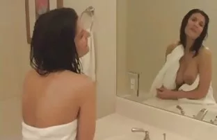 XXX కింద ఒక బిర్చ్ ట్రీ తోట లో రాగి జుట్టు తో గర్వంగా స్నేహితుడు సెక్స్ కోసం కాళ్లు ప్రేరేపించడమ్ మరియు అతనికి