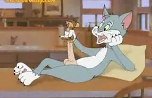 XXX మందపాటి-lipped నల్లటి జుట్టు గల స్త్రీని ఆత్రంగా licks యొక్క ఆత్మవిశ్వాసం ఆమె ప్రియుడు ముందు సెక్స్