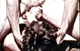 XXX రాగి జుట్టు రహస్యంగా పాల్గొన్నారు సెక్స్ మరియు షాట్ అన్ని