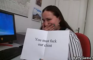 XXX సైన్యం పతిత నిర్వహించింది రెండు పురుషులు తో తన గట్టి పాయువు