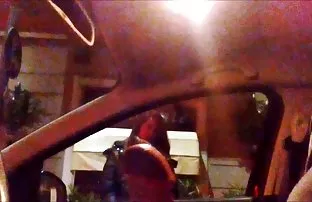 XXX నేను చూడాలి డౌన్ కూర్చుని మీ తెలుపు ఆత్మవిశ్వాసం