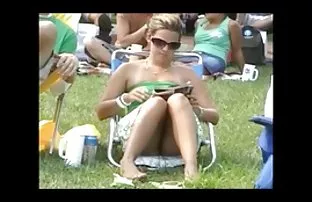 XXX అసభ్యకర ప్రియురాలు ఆడవారు నాకు తడి రంధ్రాలు లో ఒక పెద్ద మంచం