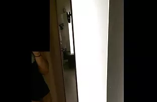 XXX ఇరుక్కొనిపోయింది చాలా ఇంద్రియాలకు సంబంధించిన అమ్మాయి పూకు మీద మసాజ్ పట్టిక, spanked మరియు హార్డ్ కొరడాతో