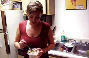 XXX Promodini పరిపక్వ ఇబ్బంది పెట్టాడు యువ ఇంటిలో నివారణ కోసం