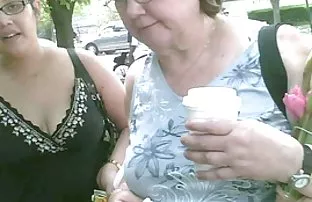 XXX కృష్ణ చర్మం ద్వారా ఆకర్షించాడు ఉంది, ఒక మర్దన మరియు ఇచ్చారు లో గొరుగుట వచ్చింది పూకు