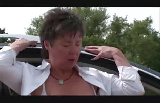 XXX చిక్ అంగ పడుతుంది కావలియెర్ వారి వేడి ఆలింగనం